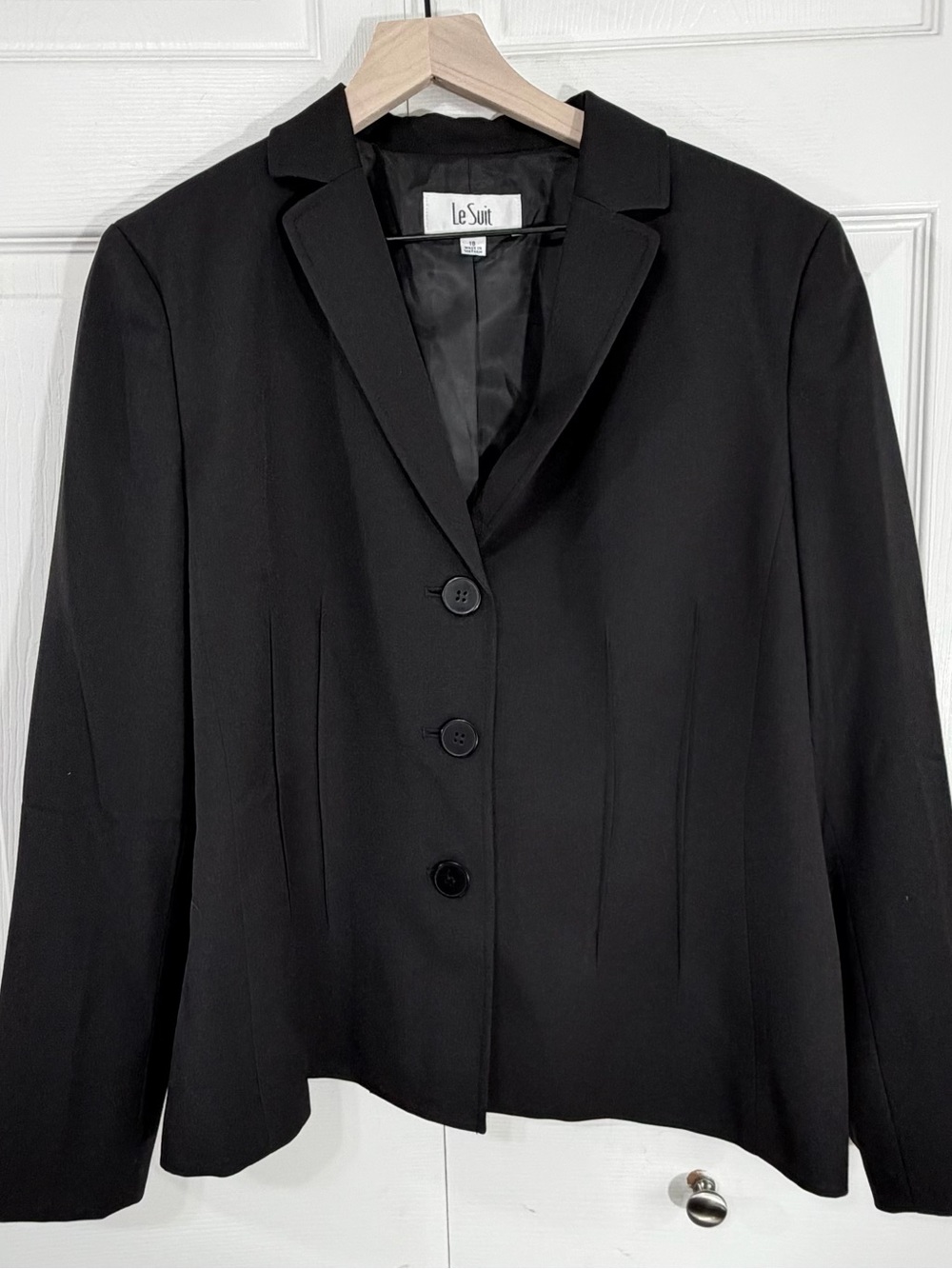 Le Suit Black 3 Button Tailored Blazer Jacket Womens Size 18